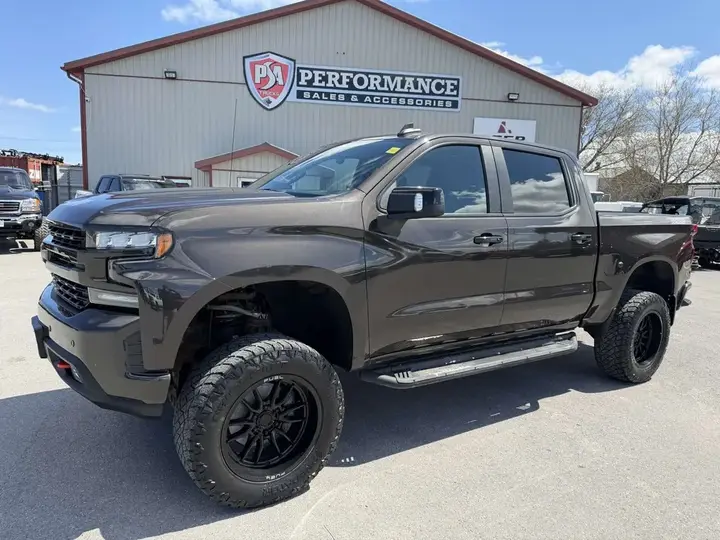 Chevrolet Silverado 1500 2022 photo 3