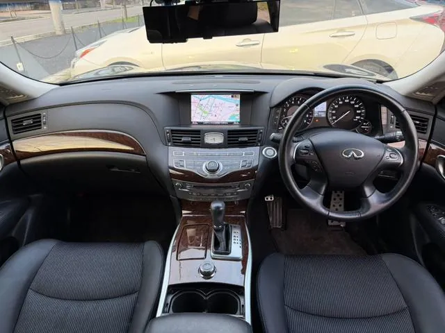 Nissan Fuga 2015 photo 4