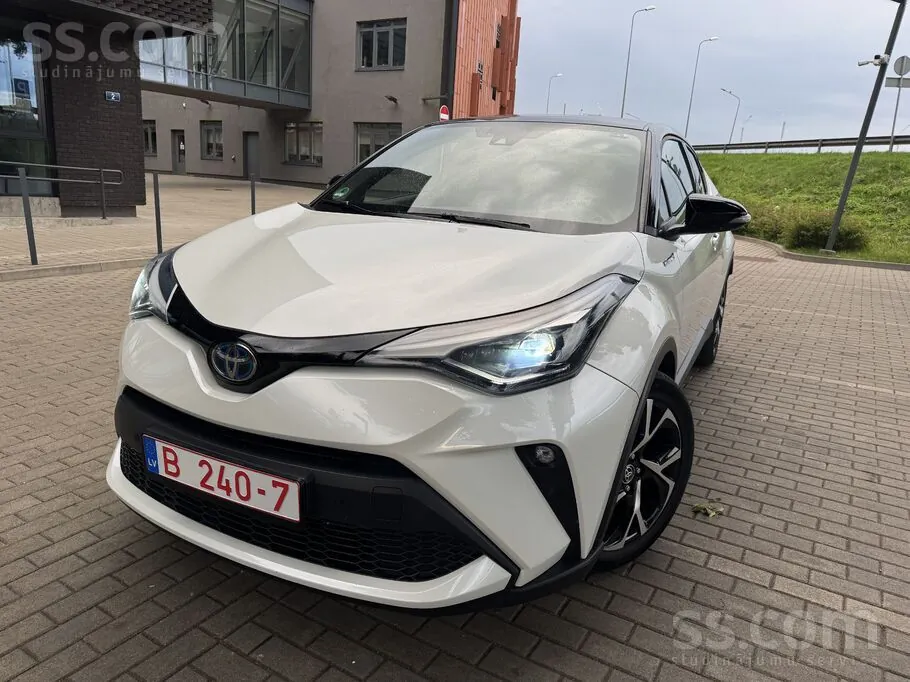 Toyota C-Hr 2020 photo 4