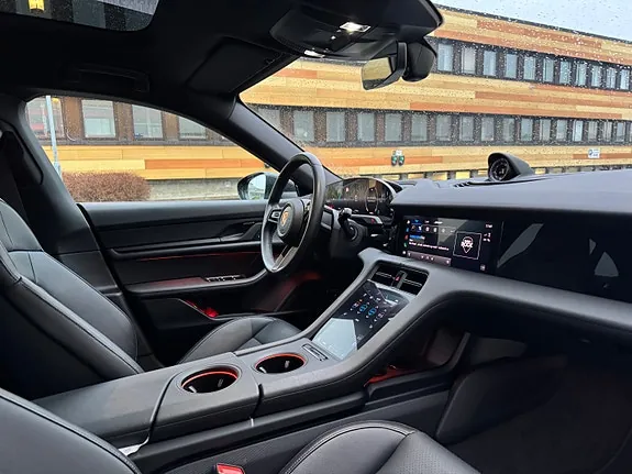 Porsche Taycan 2023 photo 5