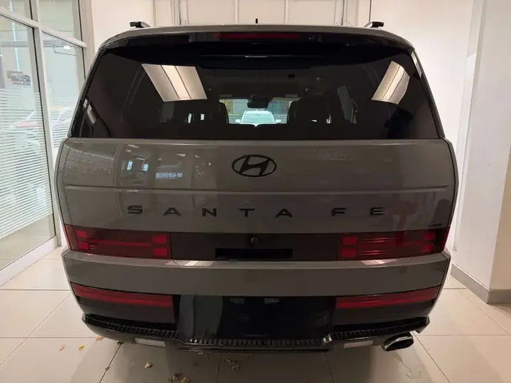 Hyundai Santa Fe 2025 photo 4