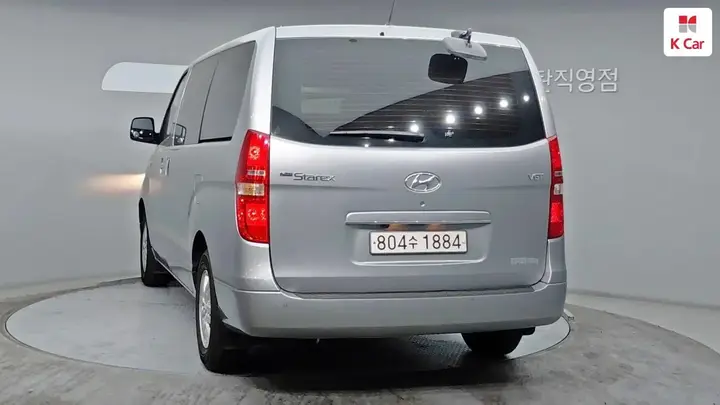 Hyundai Grand Starex 2018 photo 2