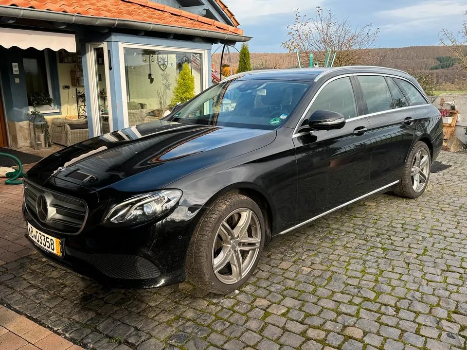 Mercedes-Benz E400