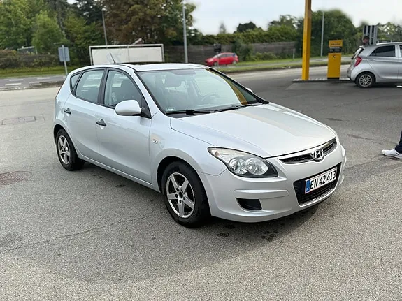 Hyundai I30 2009 photo 3