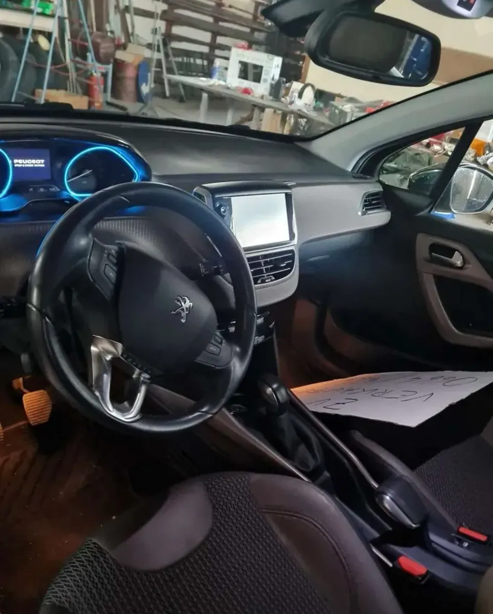 Peugeot 2008 2014 photo 3