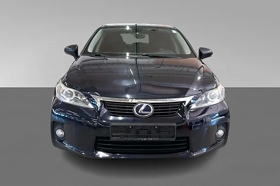 Lexus Ct200H 2011 photo 2