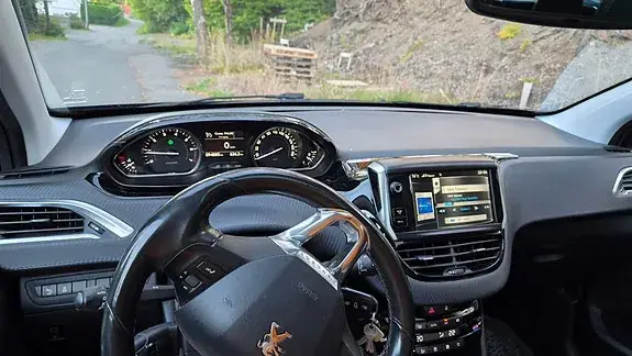 Peugeot 2008 2014 photo 4