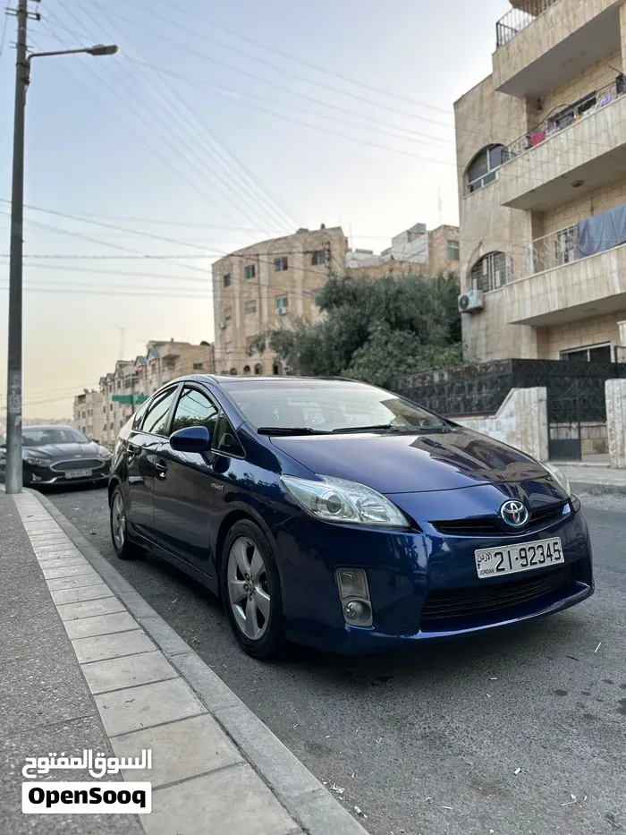 Toyota Prius 2011 photo 2