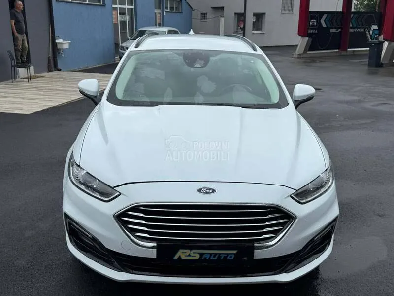 Ford Mondeo 2022 photo 2