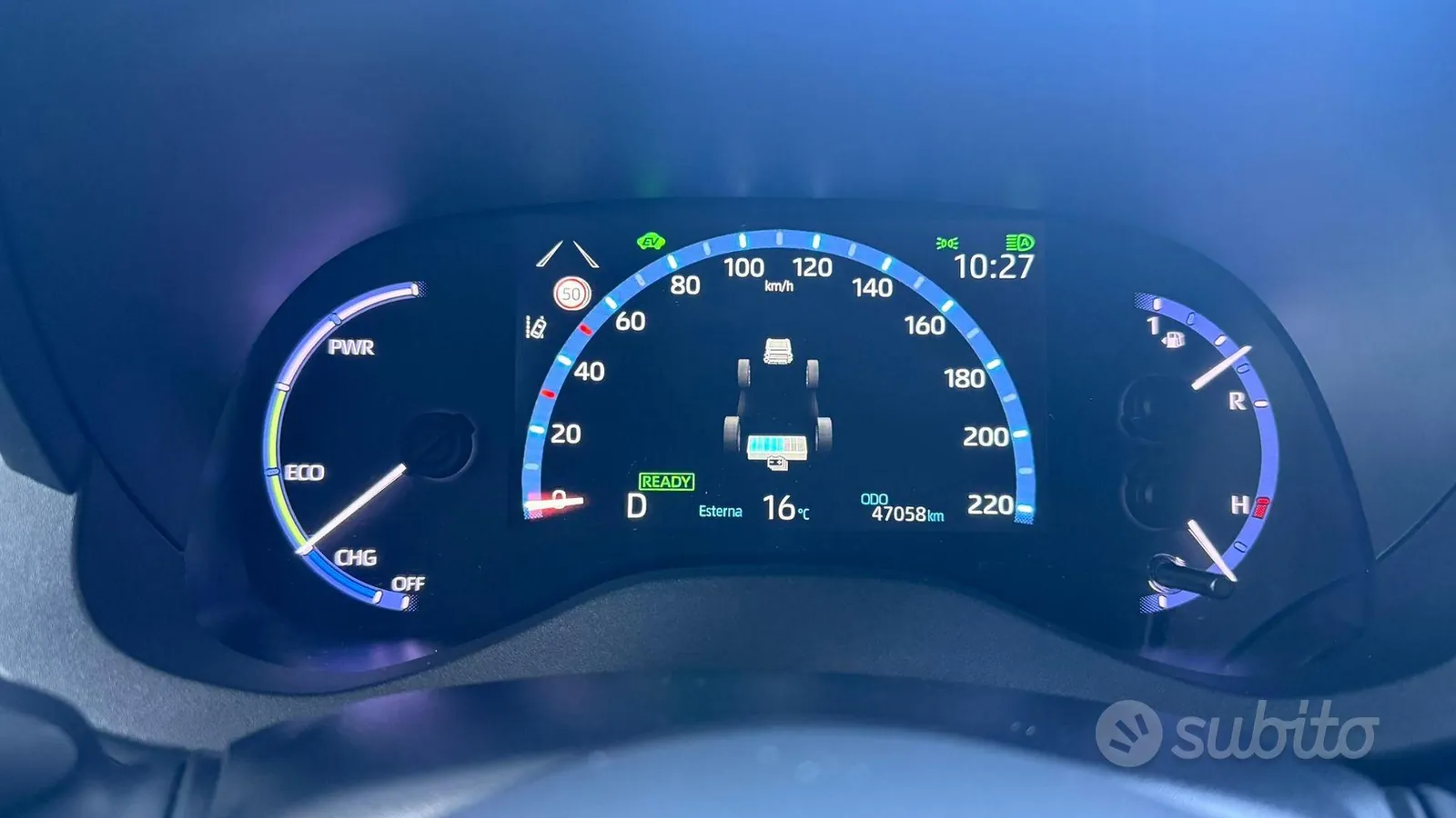 Toyota Yaris Cross 2023 photo 2