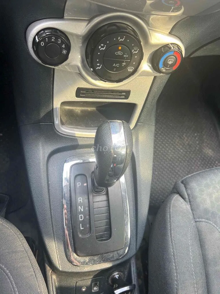 Ford Fiesta 2011 photo 5