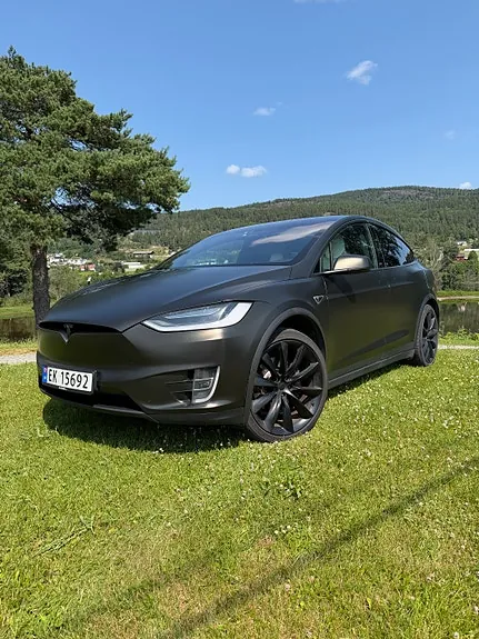 Tesla Model X 2016 photo 4
