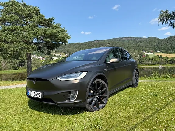 Tesla Model X 2016 photo 5
