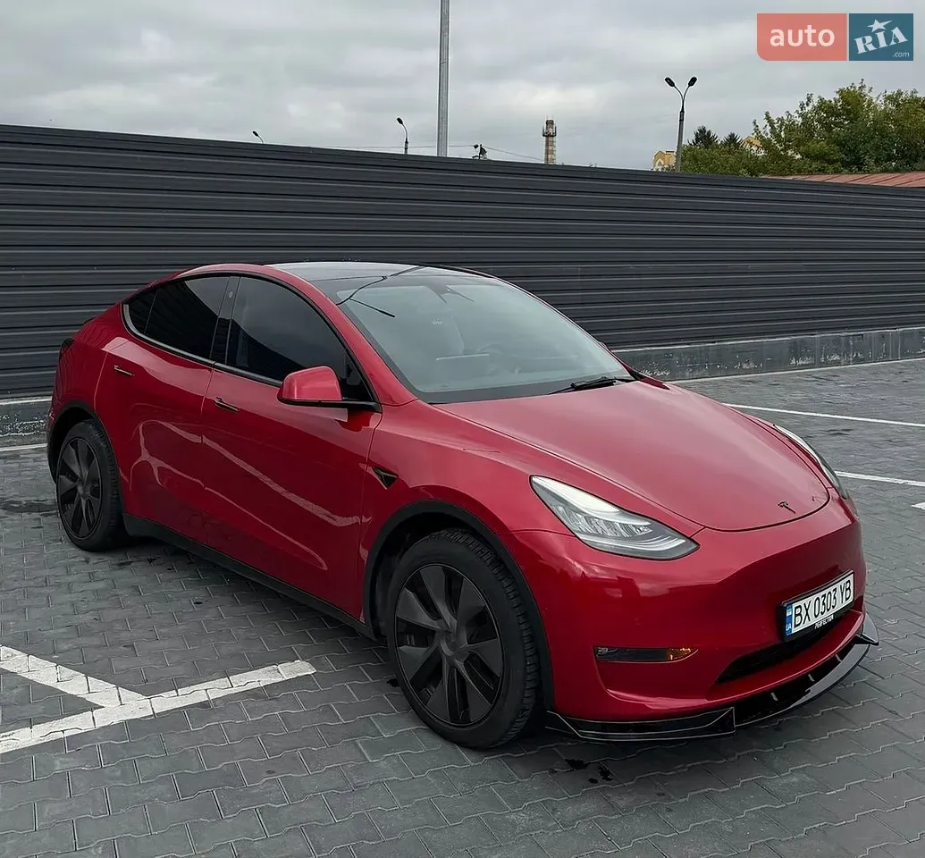 Tesla Model Y 2022 photo 2