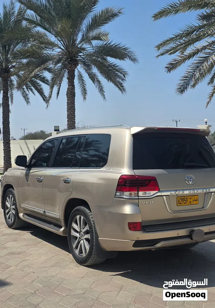 Toyota Land Cruiser 2018 photo 3