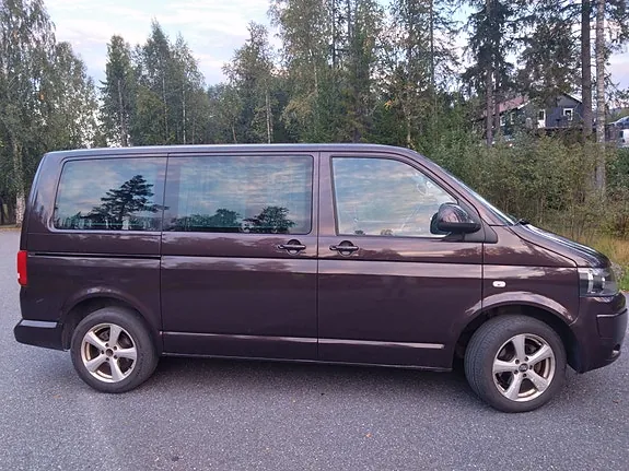 Volkswagen Multivan 2013 photo 4