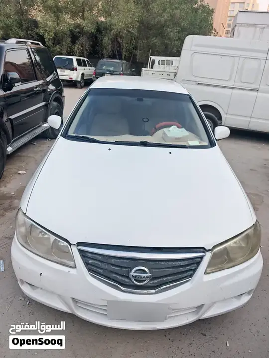 Nissan Sunny 2012 photo 3