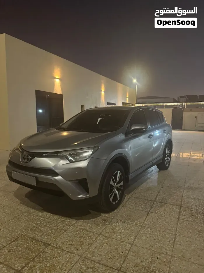 Toyota Rav 4 2018 photo 2