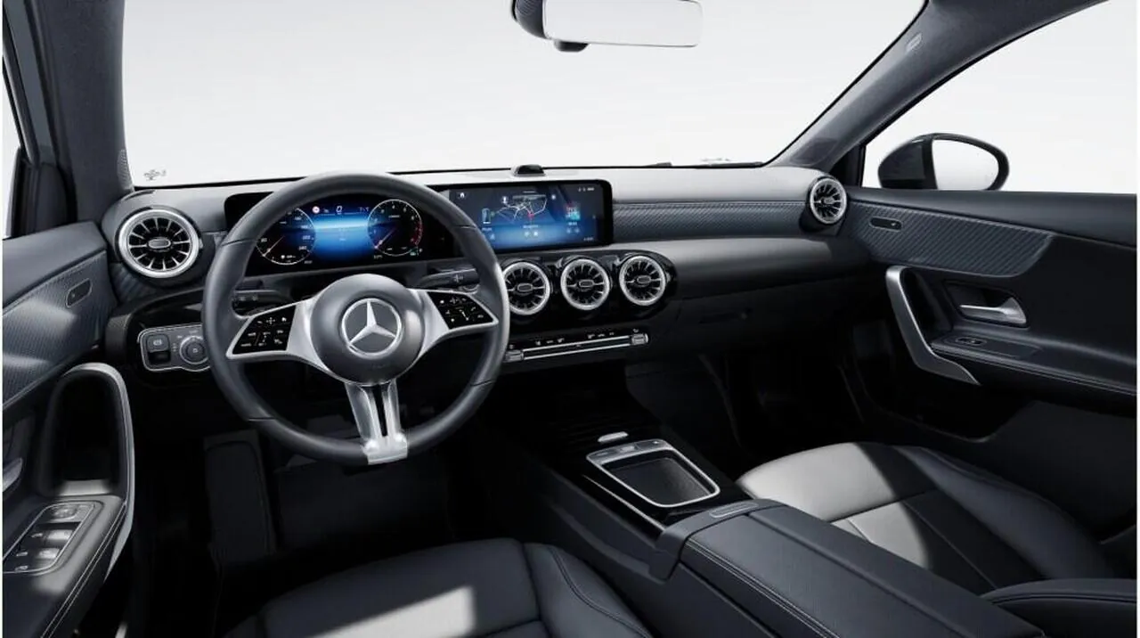Mercedes-Benz A-Class photo 5