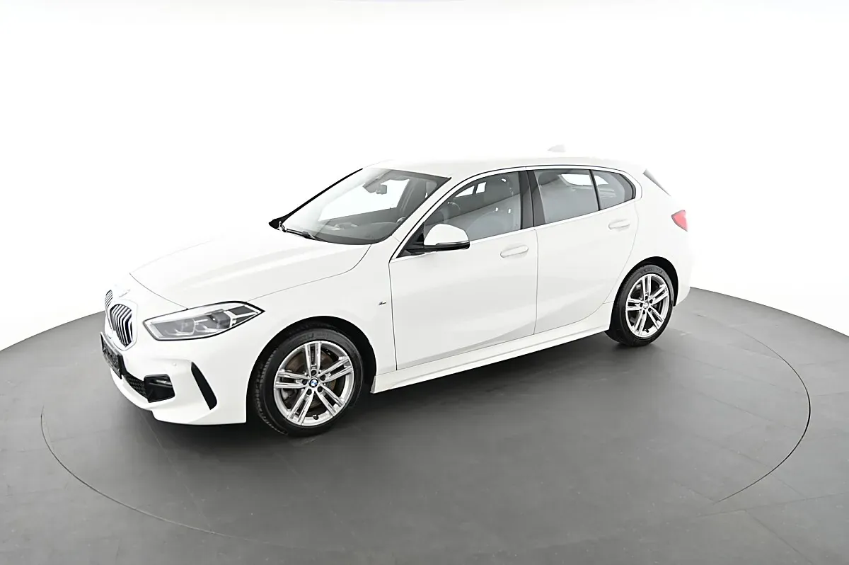 BMW 1 Series 2021 photo 3