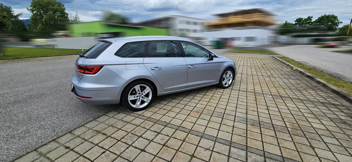 Seat Leon 2017 photo 2
