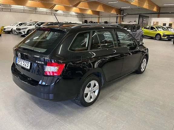 Skoda Fabia 2018 photo 5