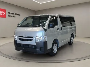 Toyota Hiace 2023 photo 4