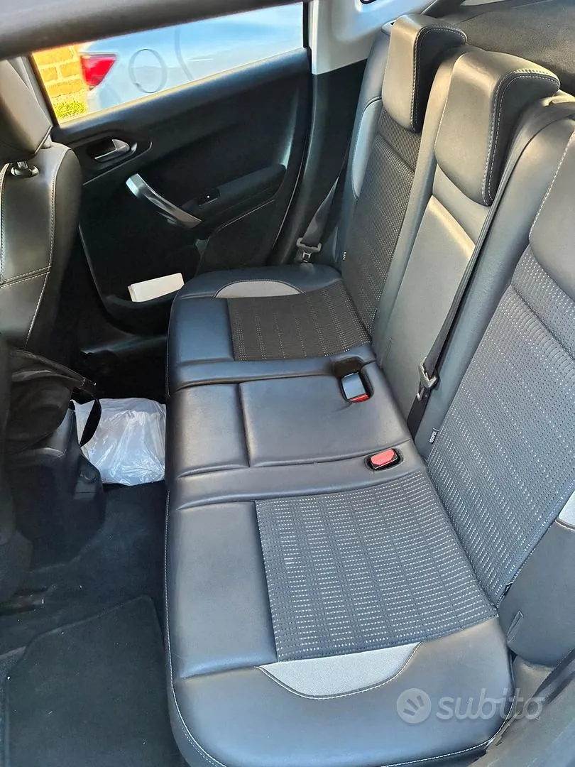 Peugeot 2008 2018 photo 5