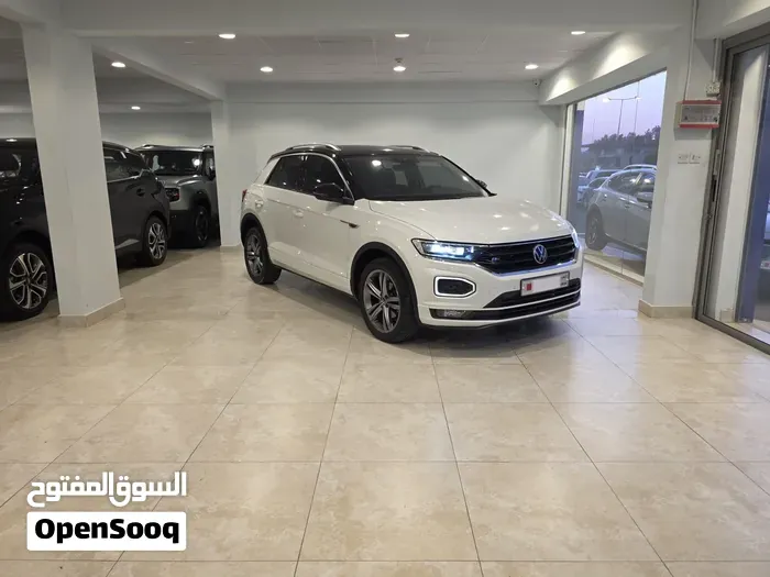 Volkswagen T-Roc 2021 photo 2