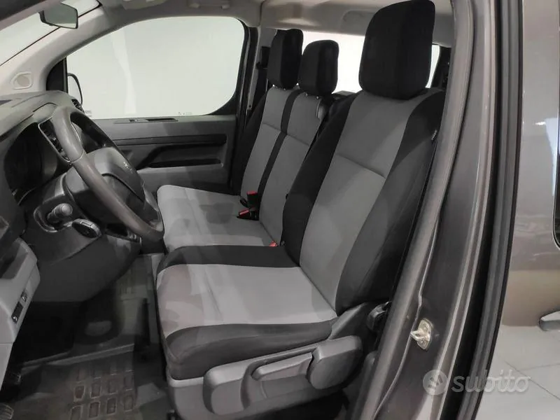 Peugeot Traveller 2020 photo 5