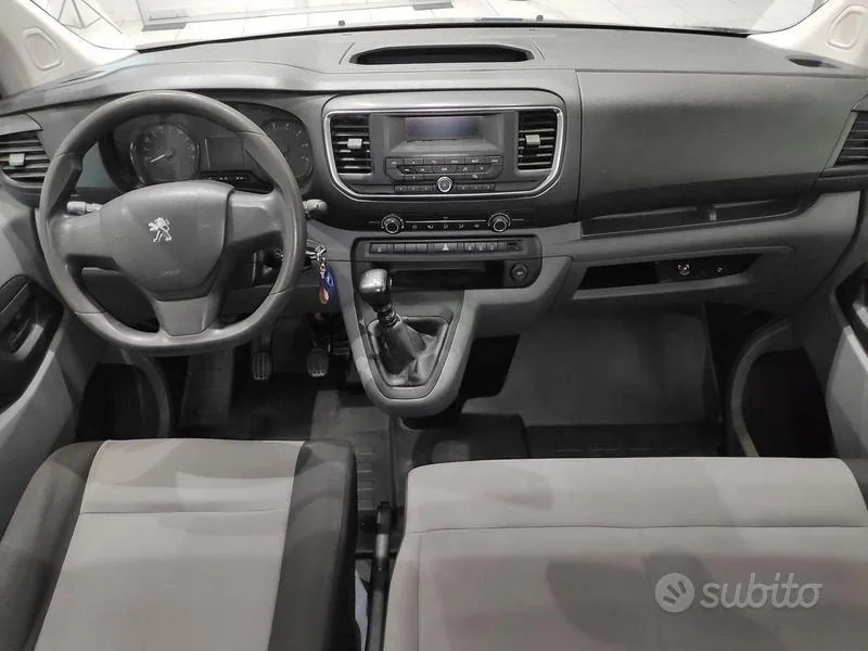 Peugeot Traveller 2020 photo 4