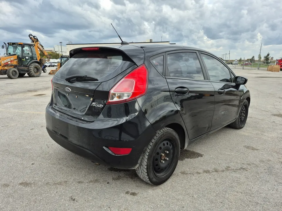 Ford Fiesta 2015 photo 5