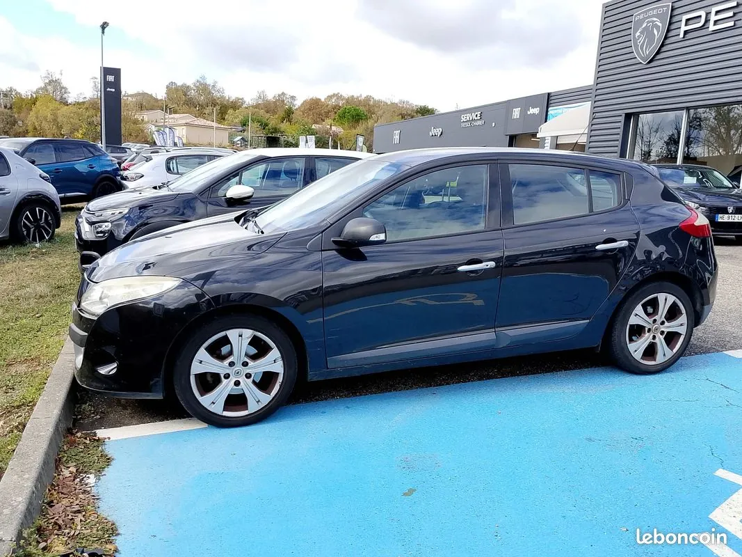 Renault Megane 2009 photo 2