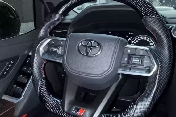 Toyota Land Cruiser 300 Vx 2023 photo 4