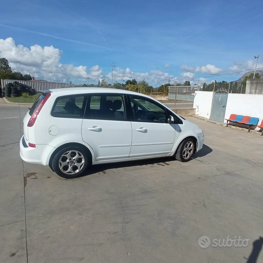 Ford C-Max 2009 photo 2