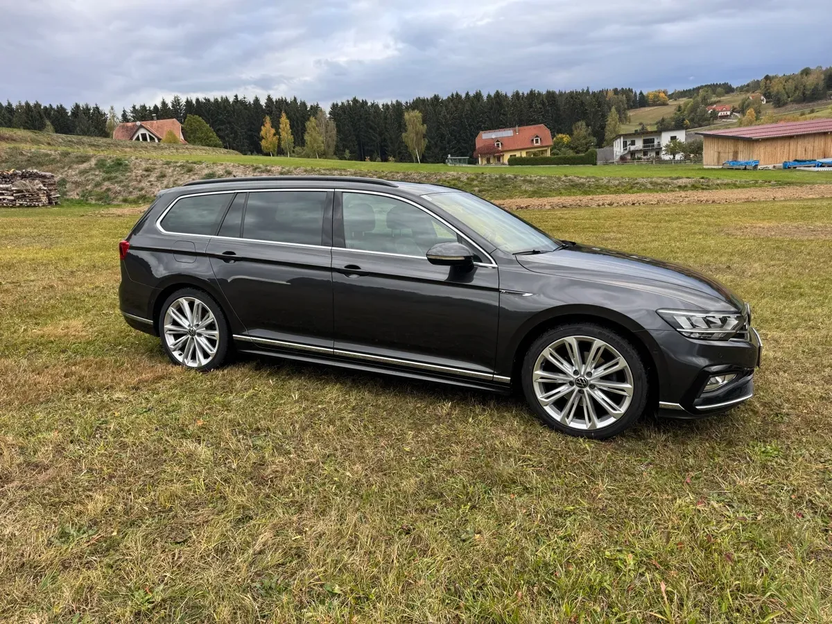 Volkswagen Passat 2021 photo 2