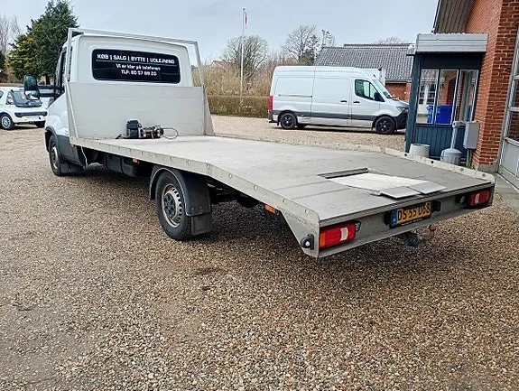 Iveco Daily 2023 photo 5