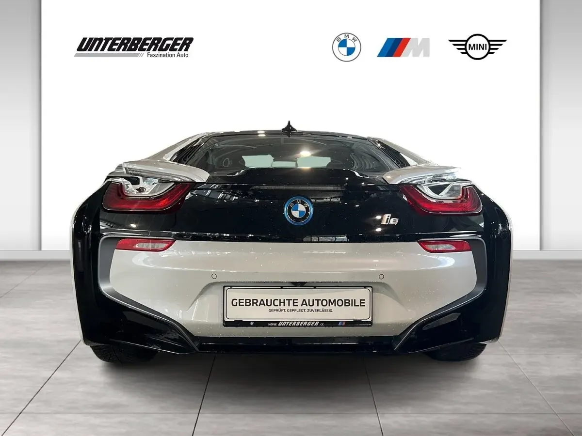 BMW I8 2020 photo 3
