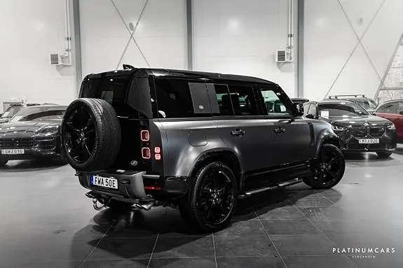 Land Rover Defender 110 2023 photo 2