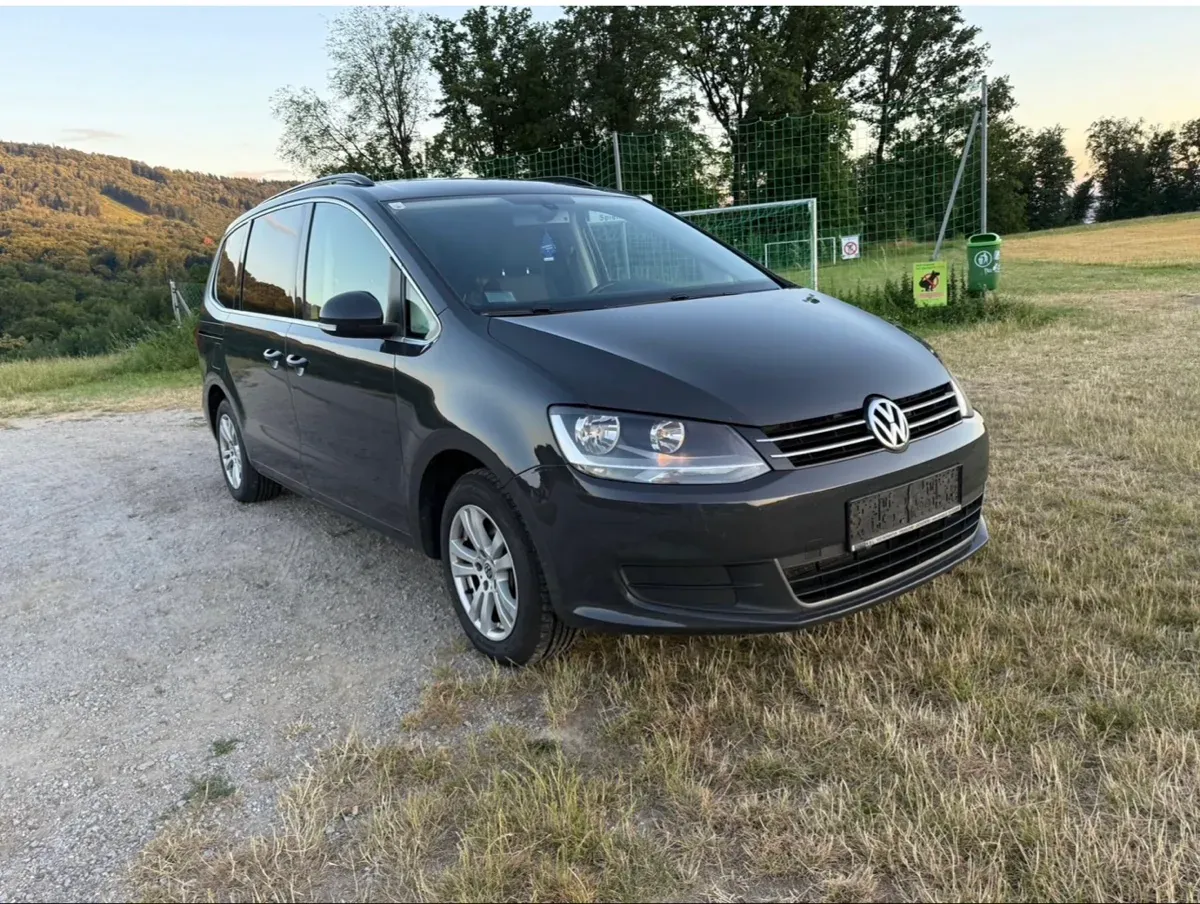 Volkswagen Sharan 2014 photo 2