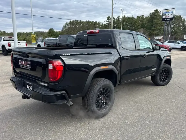 GMC Canyon 2026 photo 5