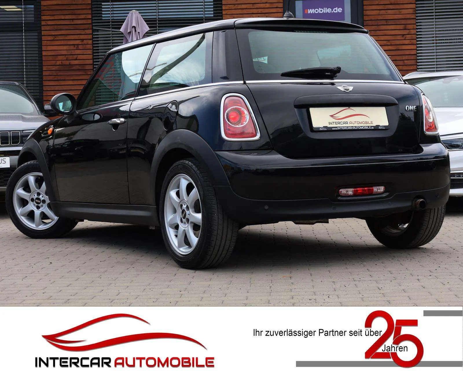 Mini One 2011 photo 2