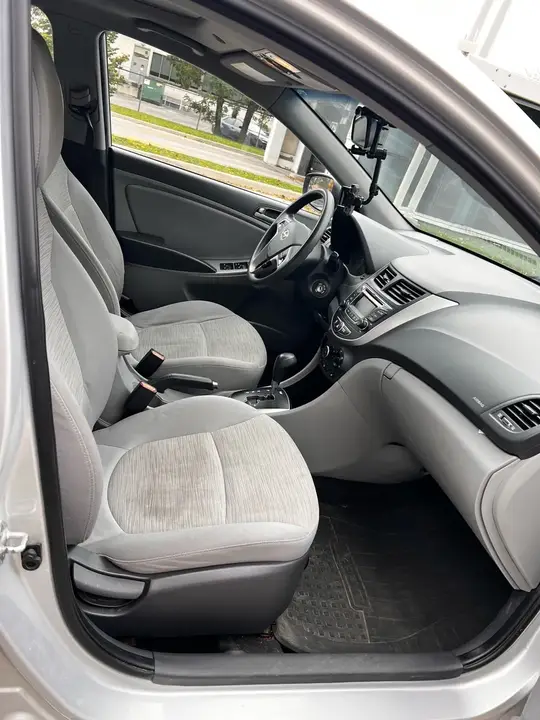 Hyundai Accent 2016 photo 4
