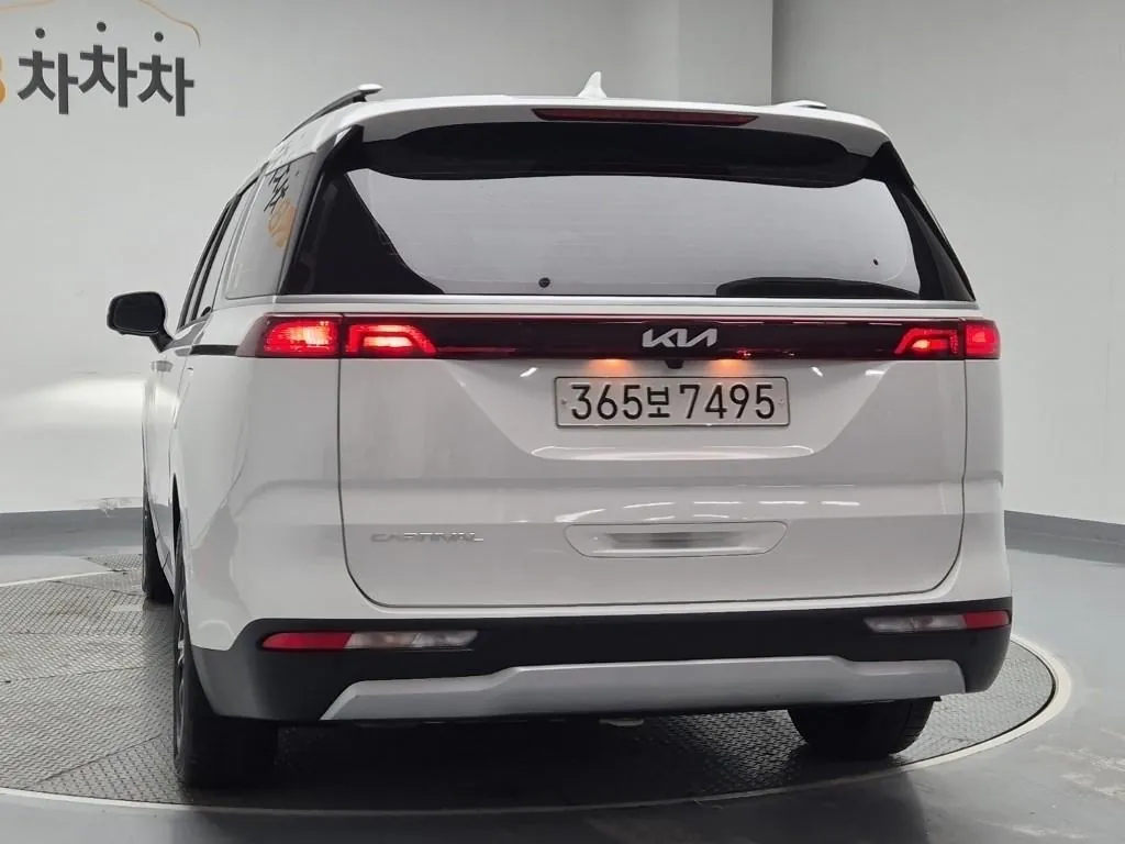 Kia Carnival 2022 photo 2