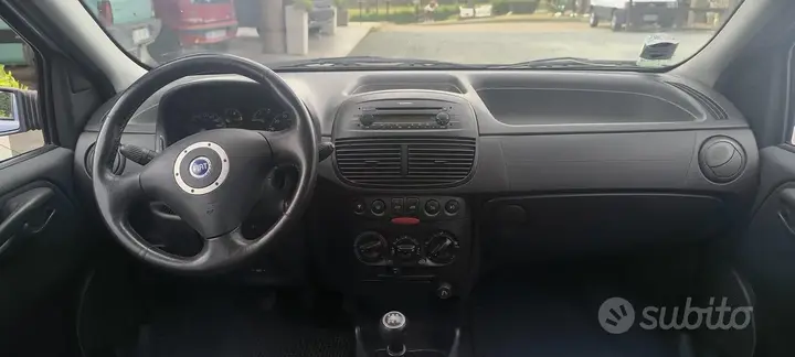 Fiat Punto 2005 photo 4