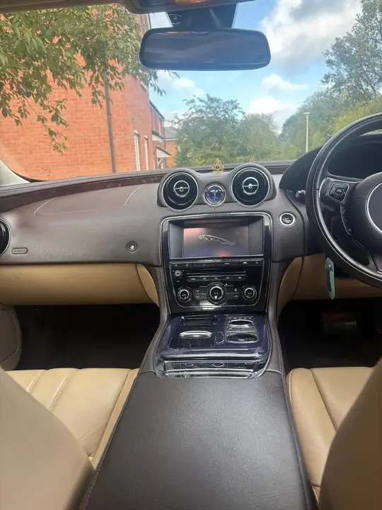 Jaguar Xj 2011 photo 4