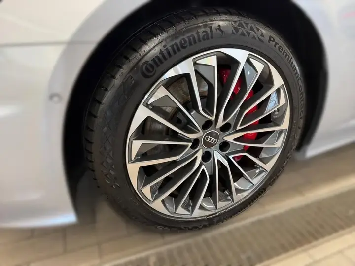 Audi A6 2022 photo 3