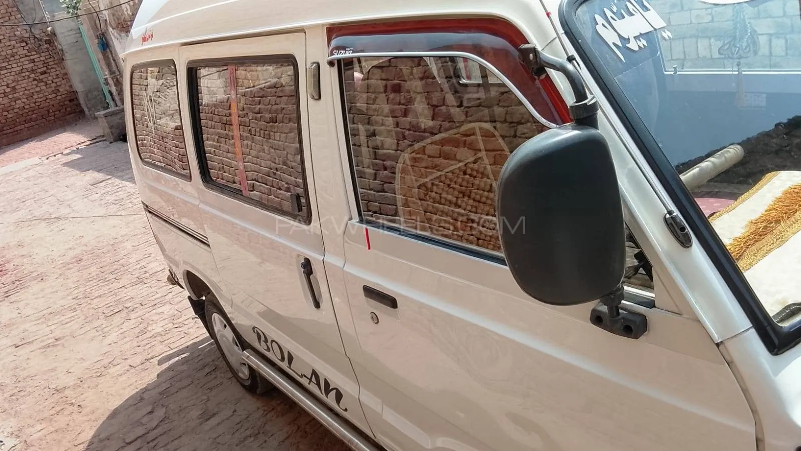 Suzuki Bolan