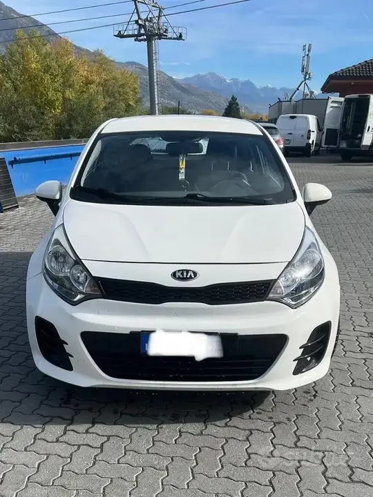 Kia Rio 2015 photo 2