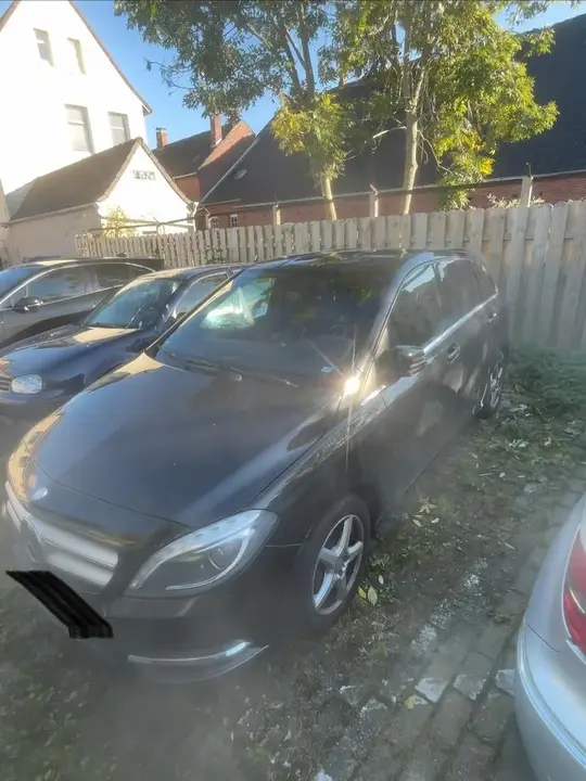 Mercedes-Benz B200